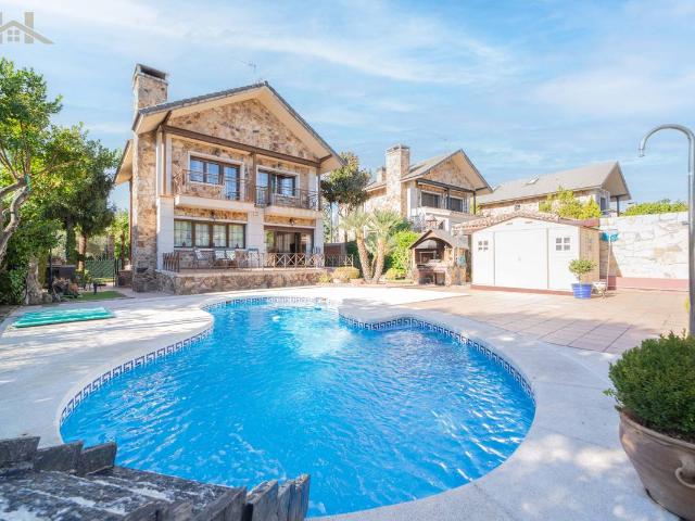 Chalet en venta en Alpedrete, Madrid