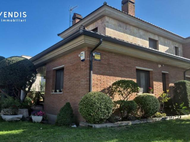 Chalet en venta en Segrià, Catalunya