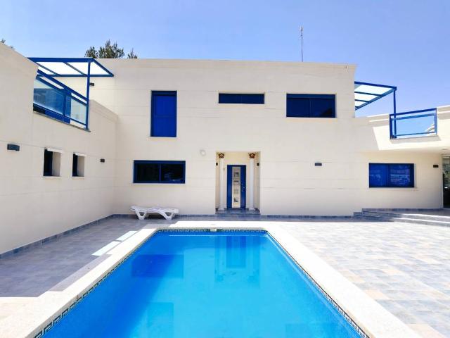 Villa en venta en Altea