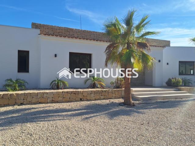 Villa en venta en Altea, Capnegret