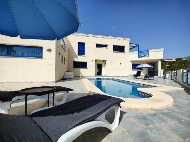 Chalet en venta en la Marina Baixa, Valencia