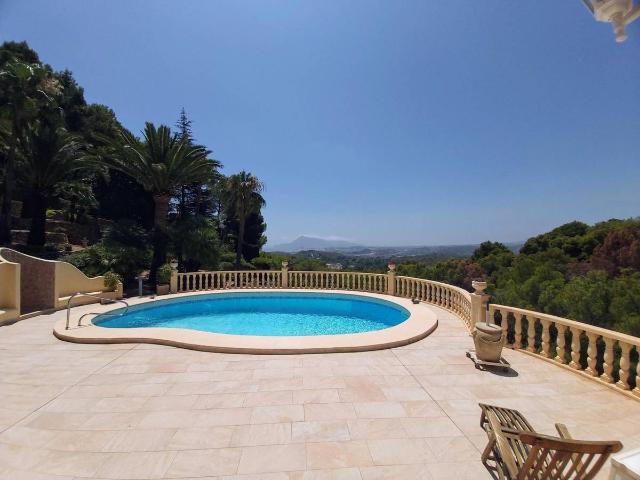 Villa en venta en Altea