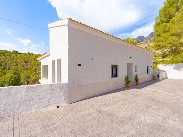 Chalet en venta en la Marina Baixa, Valencia
