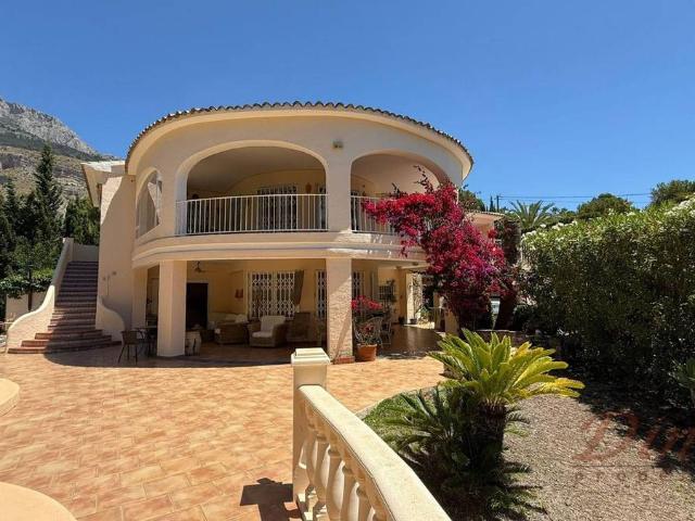 Chalet en venta en la Marina Baixa, Valencia