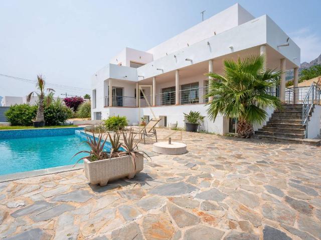 Villa en venta en Altea