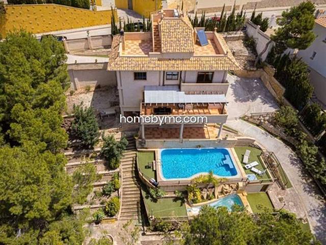 Villa en venta en Altea