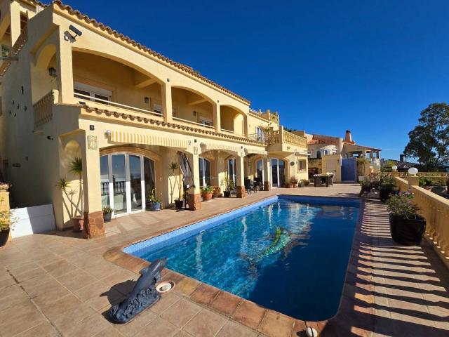 Chalet en venta en la Marina Baixa, Valencia