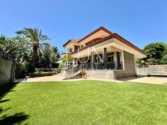 Villa en venta en Molina De Segura, Torrealta
