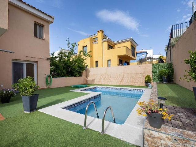 Chalet en venta en Barrio Ermitaño, La Zubia