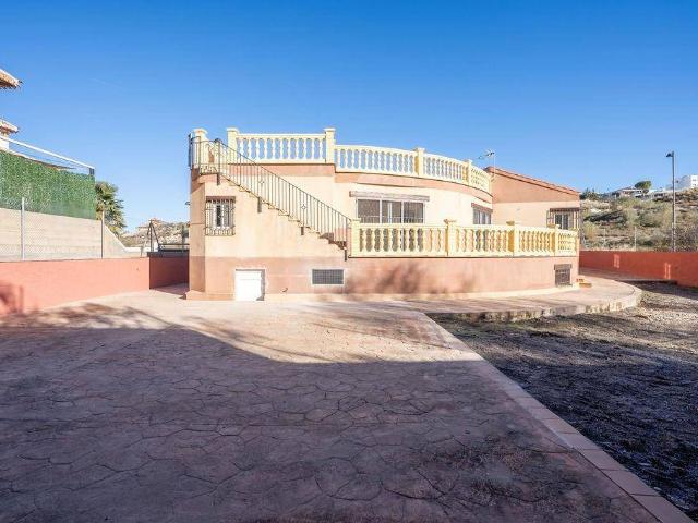 Villa en venta en La Zubia, Barrio Ermitaño