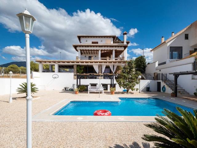 Villa en venta en La Zubia, Barrio Ermitaño