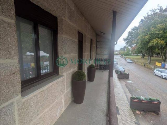 Chalet en venta en Amoeiro, Ourense