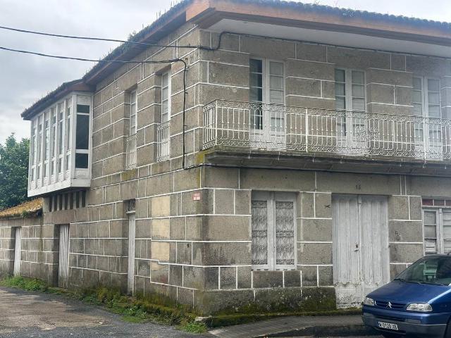 Chalet en venta en Amoeiro, Ourense