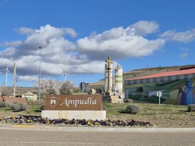 Chalet en venta en Ampudia, Castilla y León