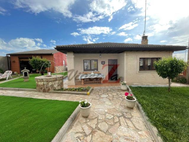 Chalet en venta en Andavías, Castilla y León