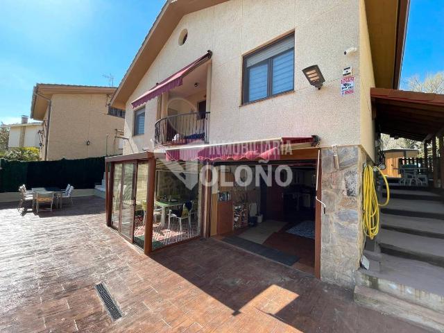 Chalet en venta en Anguciana, La Rioja