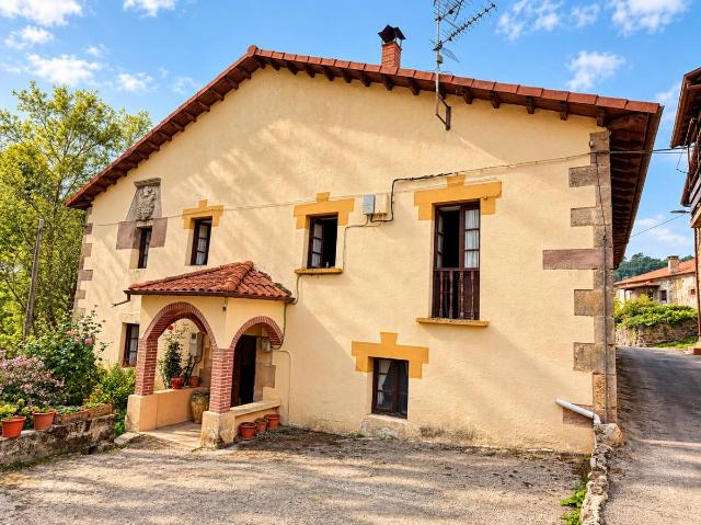 Chalet en venta en Cotillo, Anievas