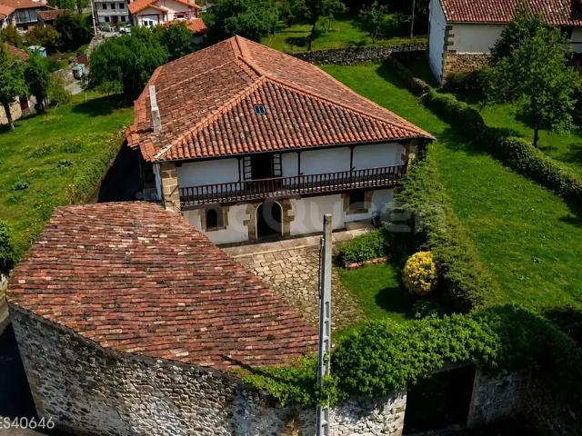 Chalet en venta en Anievas, Cantabria