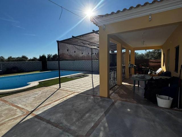Chalet en venta en Arahal, Andalucía