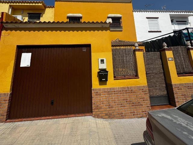 Chalet en venta en Arahal, Andalucía