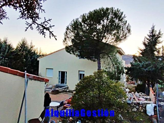 Villa en venta en Aranzueque