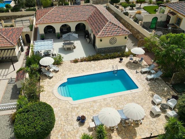 Chalet en venta en San Roque, Arboleas