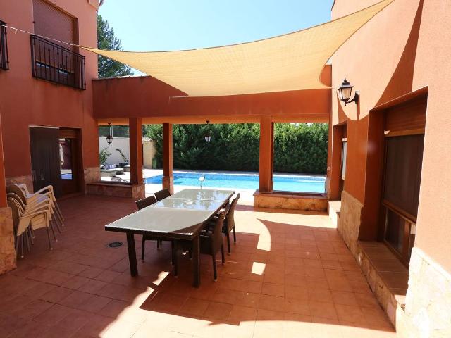 Chalet en venta en Arcas Del Villar, Castilla-La Mancha