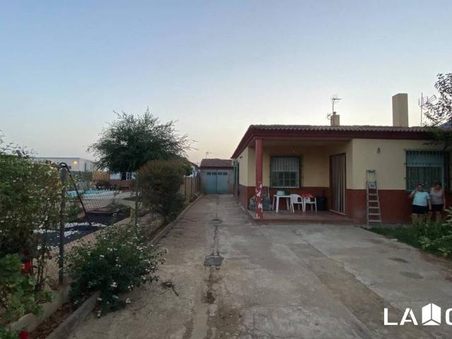 Chalet en venta en Dos Hermanas, Sevilla