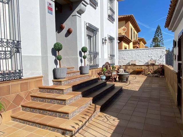 Chalet en venta en Dos Hermanas, Andalucía