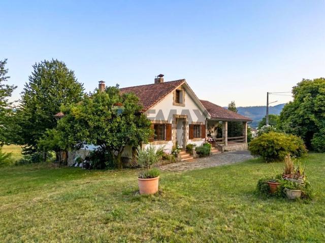 Chalet en venta en Ames, Santiago