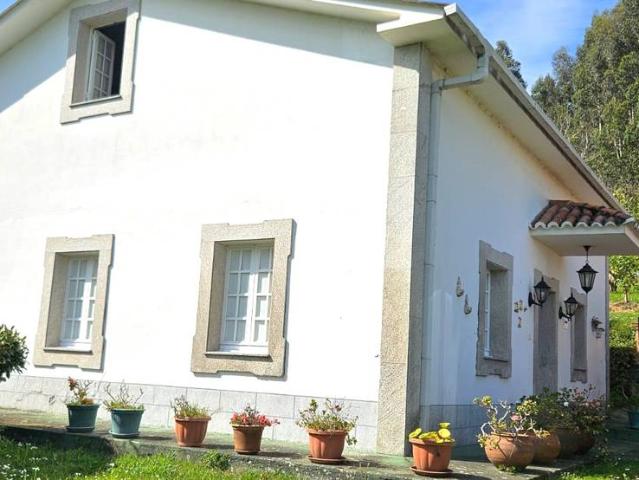 Chalet en venta en Ferrol
