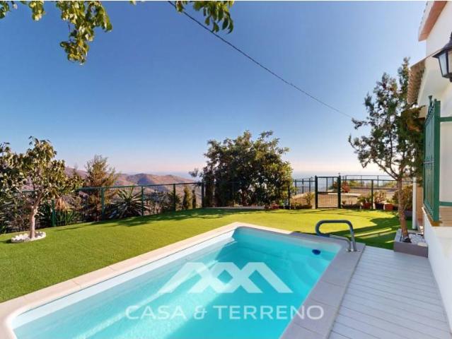Villa en venta en Arenas