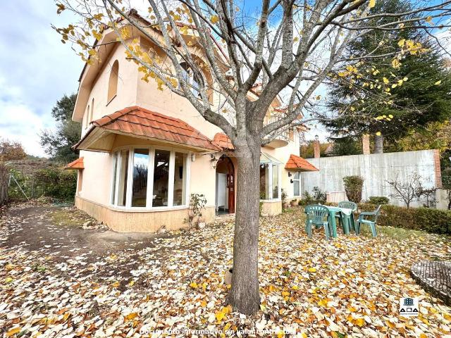 Chalet en venta en Arenas De San Pedro, Castilla y León