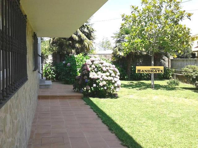Chalet en venta en Ares, Ferrol