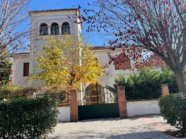 Villa en venta en Arévalo