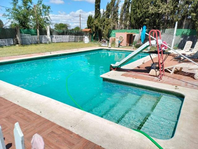 Villa en venta en Argamasilla De Calatrava, Residencial los Encinares