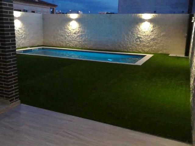 Villa en venta en Argés