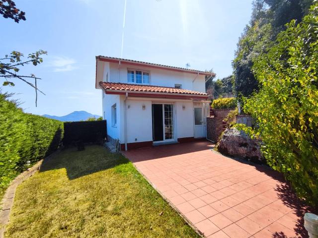 Chalet en venta en Piedrahíta, Santoña