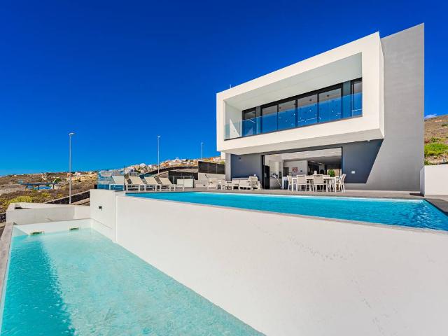 Chalet en venta en La Postura, Adeje