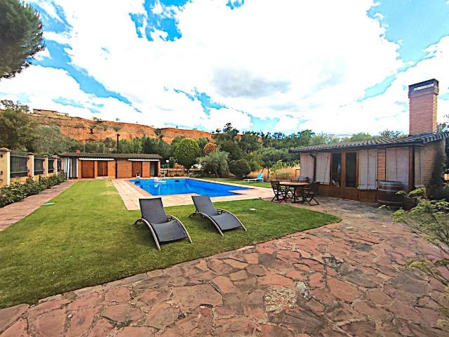 Chalet en venta en Arnedo, La Rioja