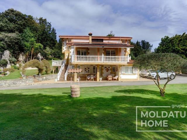 Chalet en venta en Barrio Palacio, Arnuero
