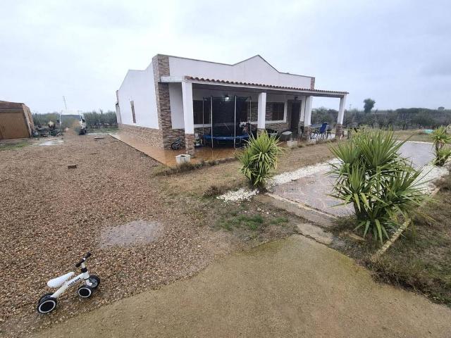 Chalet en venta en Arroyo De San Serván, Extremadura