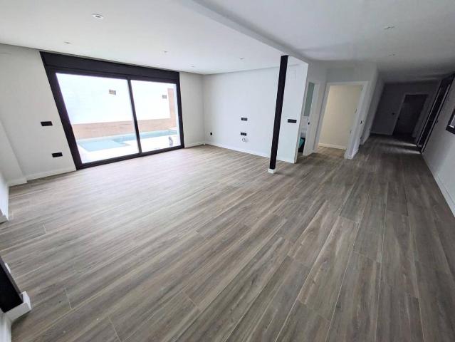 Chalet en venta en Arroyo De San Serván, Badajoz