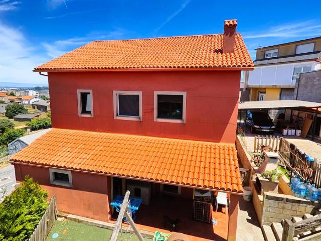 Chalet en venta en Arteixo, A Coruña