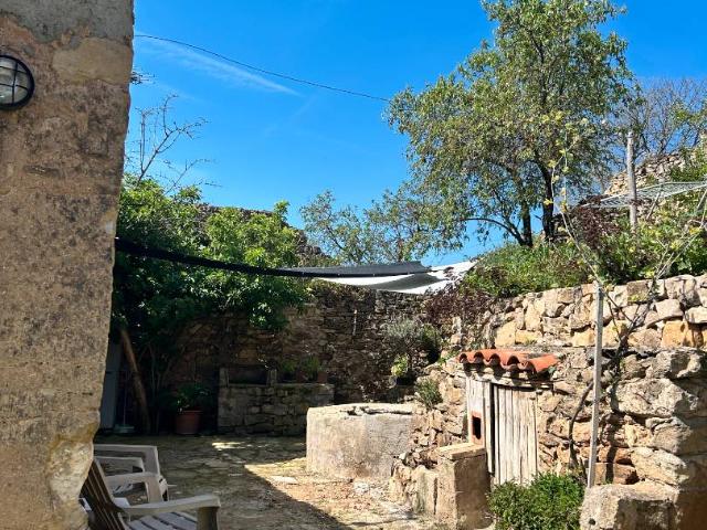 Villa en venta en Artesa De Segre