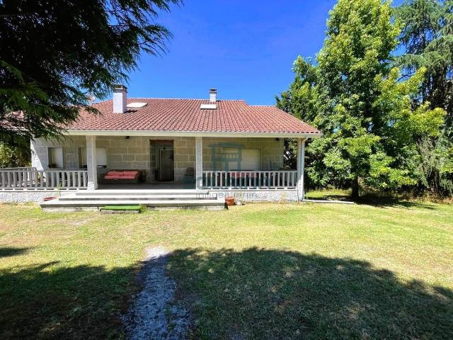 Chalet en venta en Centro, Ourense