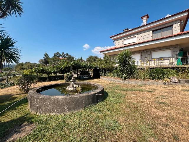 Chalet en venta en As Neves, O Condado