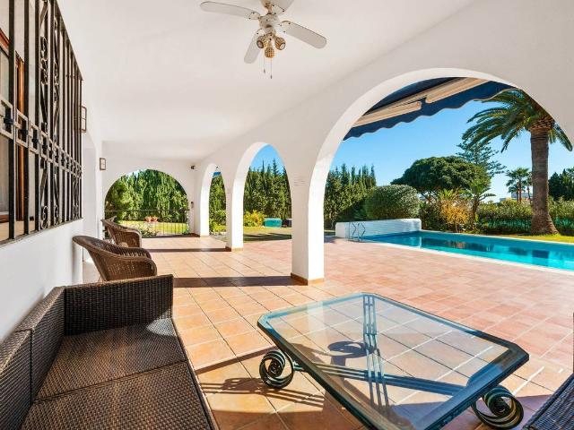 Villa en venta en Atalaya Villa en venta en Atalaya
