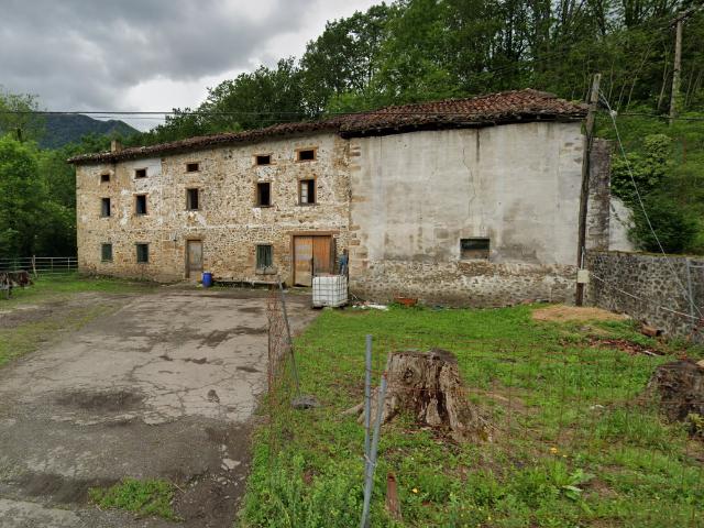 Villa en venta en Atxondo, Apatamonasterio
