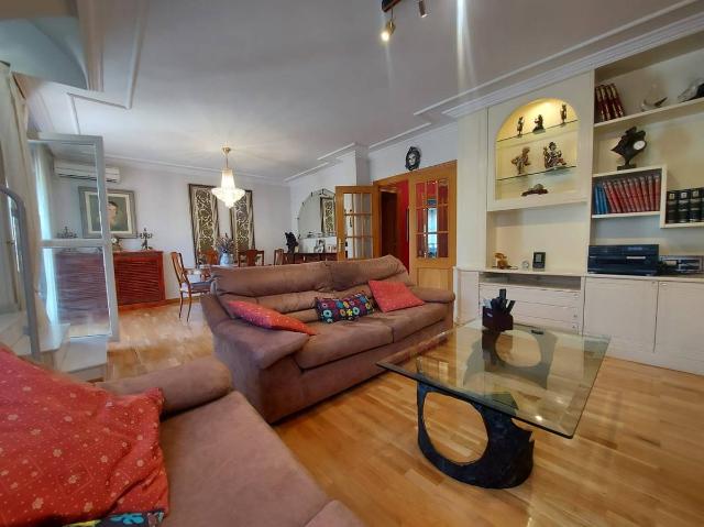 Chalet en venta en Las Gaunas, Logroño
